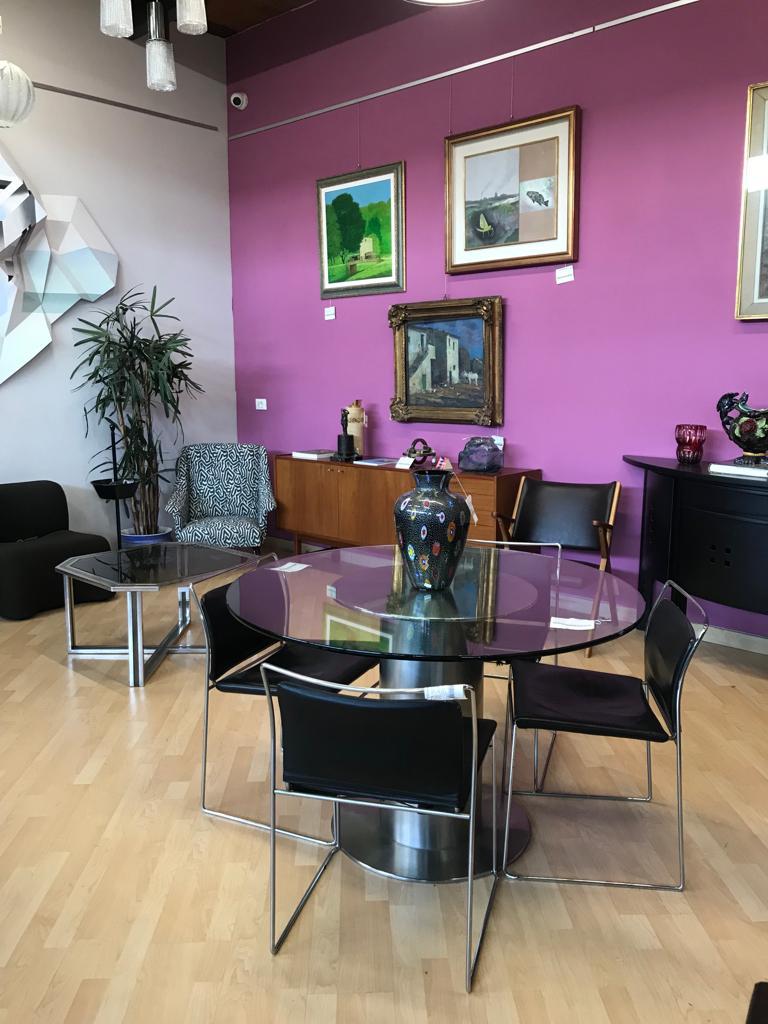 Di Mano in Mano Negozio Cambiago Modernariato e design