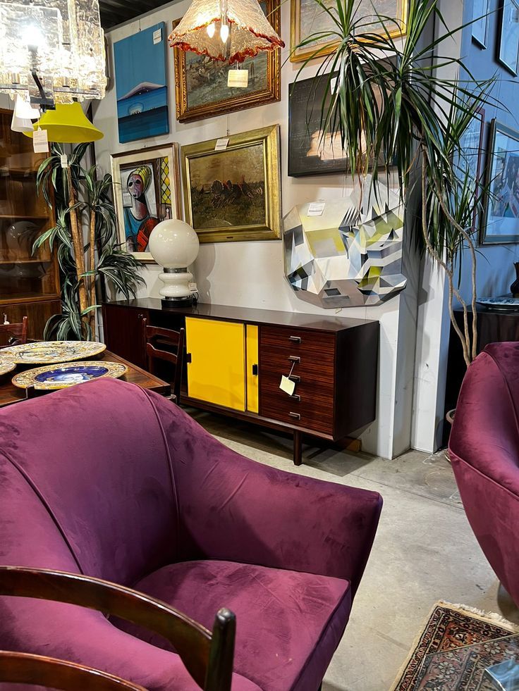 Di Mano in Mano Negozio Milano Modernariato