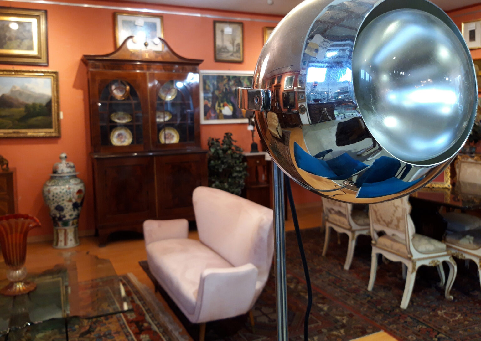 Di Mano in Mano Negozio Milano Modernariato