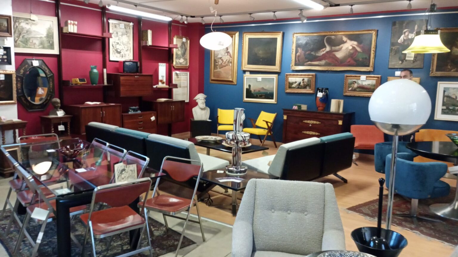 Di Mano in Mano Negozio Milano Modernariato