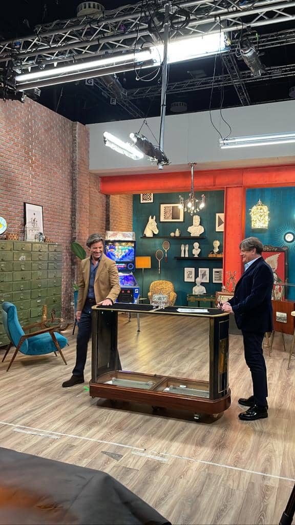 Noleggio Di Mano in Mano Cash or Trash